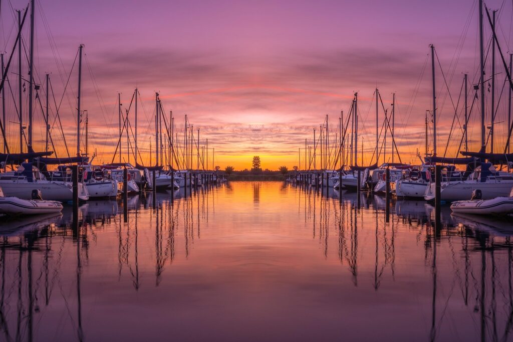port, boats, sunset, golden hour, marina, sailing boats, sailboats, reflection, water, nature, harbor, twilight, dusk, evening, tranquillity, scenic